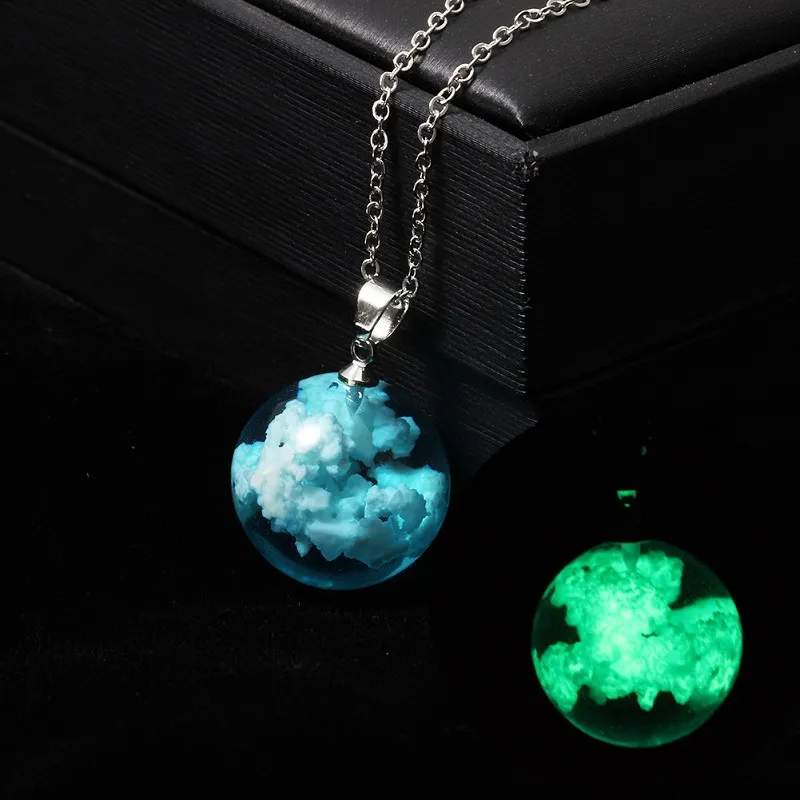 Ocean Dream – Whale Pendant Necklace