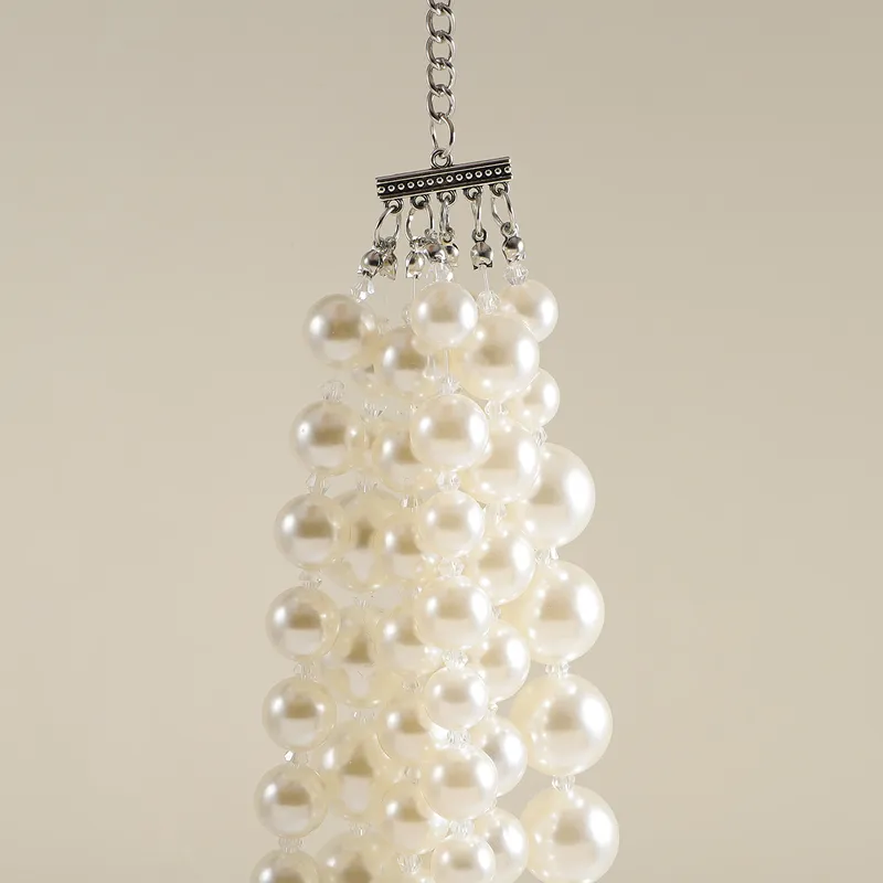 Luxe Layers – Oversized Faux Pearl Statement Necklace